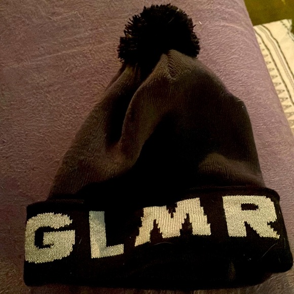 Glamour Kills Pom beanie - Picture 1 of 1